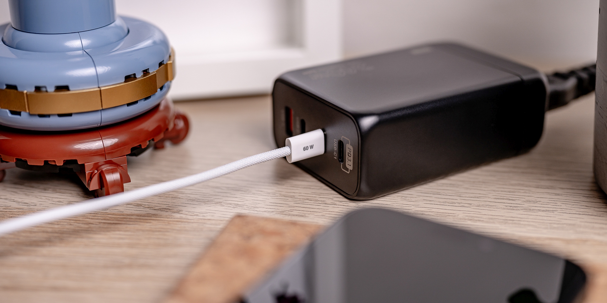 Newell-USB-C-USB-C-60-W-kabel-2-m-bílý-10